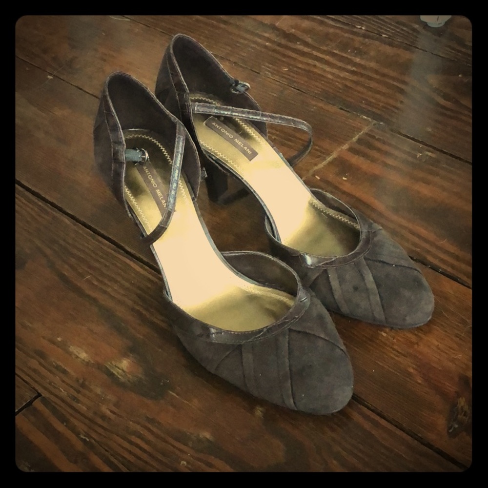 Chocolate brown Suede heels. Size 9! Lightly worn.